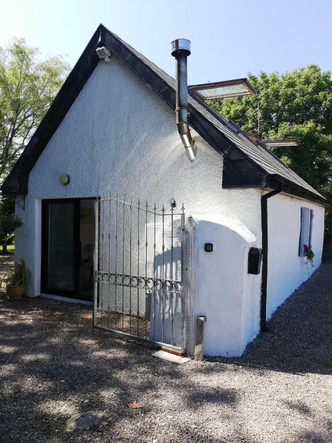 Sanctuary Lodge Cork Exteriör bild
